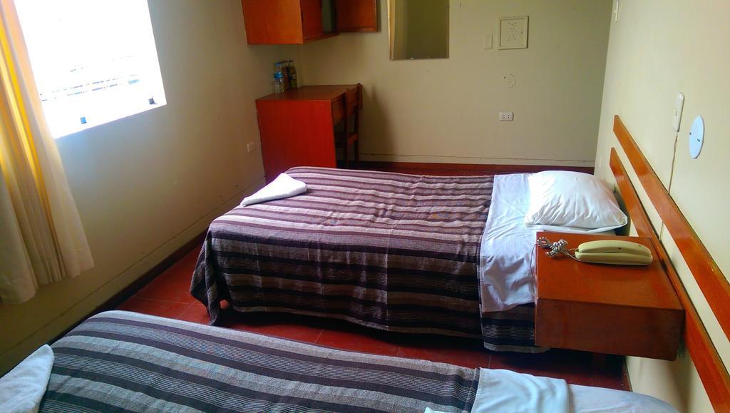 Hotel Plazza Chiclayo Quarto foto